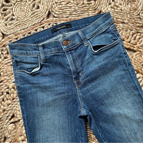 J BRAND Denim Capri in Scout Blue, 28 - Picture 2 of 6